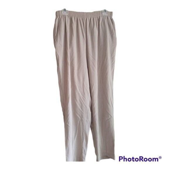 Briggs New York Pants - Briggs New York Tan Slacks Size Medium
